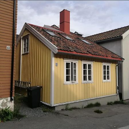 Sjarmerende Historisk Leilighet Midt I Tromsø Extérieur photo